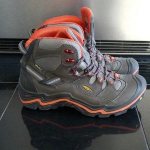 Keen Durand waterproof hiking boots